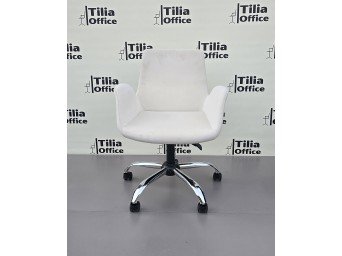 Maki Çalışma ve Çocuk Koltuğu Krom Yonca Ayak Beyaz